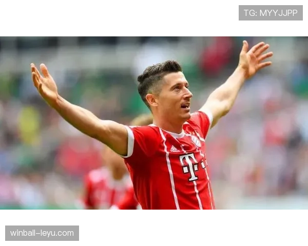 美因茨更衣室氛围热烈,全队士气高涨迎战新赛季 美因茨更衣室氛围热烈,全队士气高涨迎战新赛季