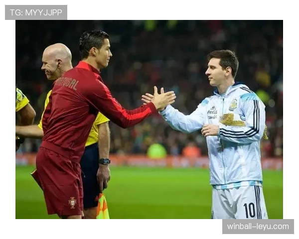 梅西与C罗再续传奇，引爆全球球迷热潮