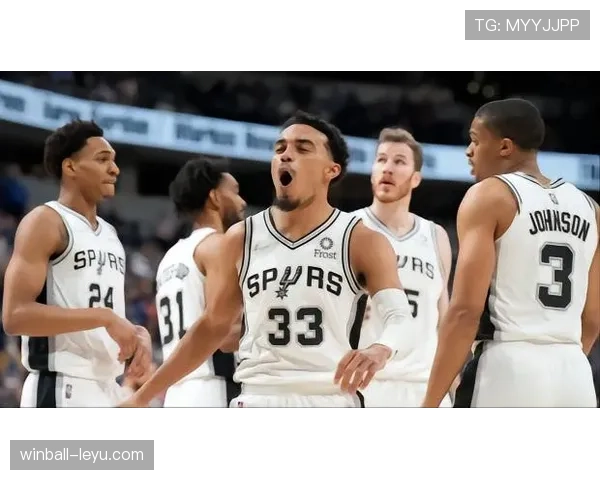 奥马尔·哈钦森表现稳健，英超新星强势崛起引关注