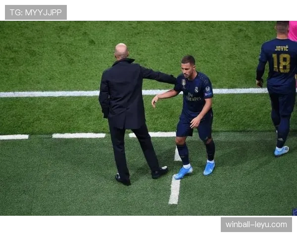 德布劳内 vs 阿扎尔：中场核心角色与战术适配性对比