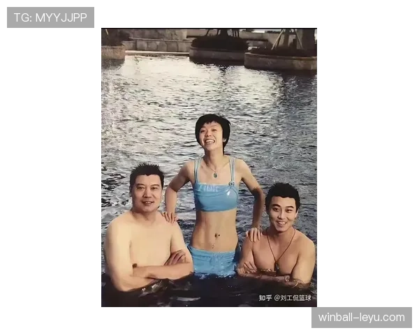 看到张怡宁拎着菜篮那瞬间，冠军光环和邻家生活撞了个满怀